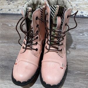 Stylish Pink Lace-Up Women's Combat Boots